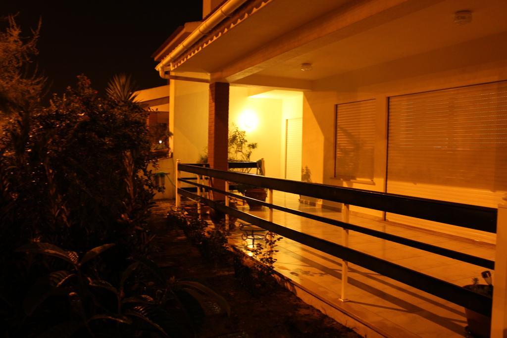 Canas Beach House - Al Арея-Бранка Экстерьер фото